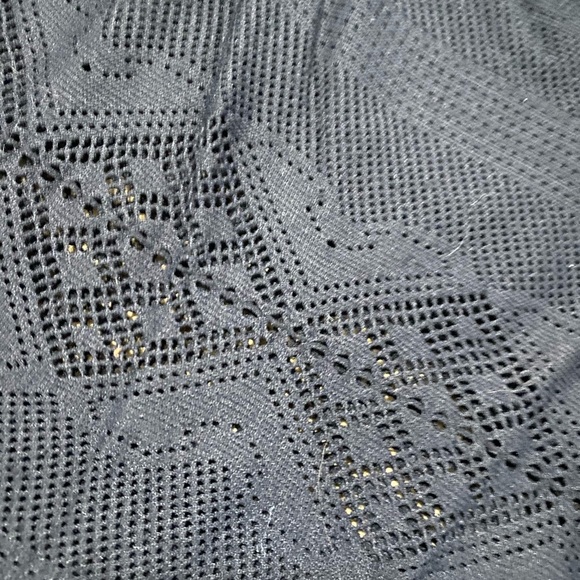 Lace crop top - Picture 3 of 3